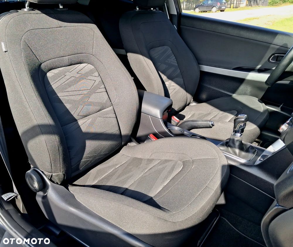 Kia ProCeed - 15