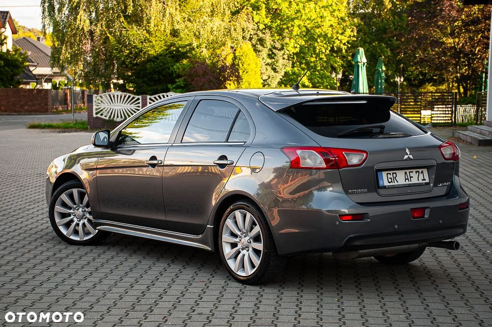 Mitsubishi Lancer 1.8 Intense - 9