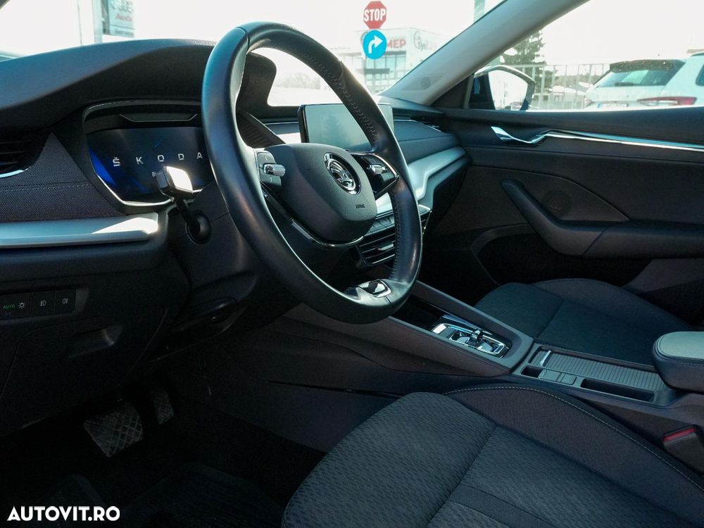 Skoda Octavia 2.0 TDI DSG Style - 8