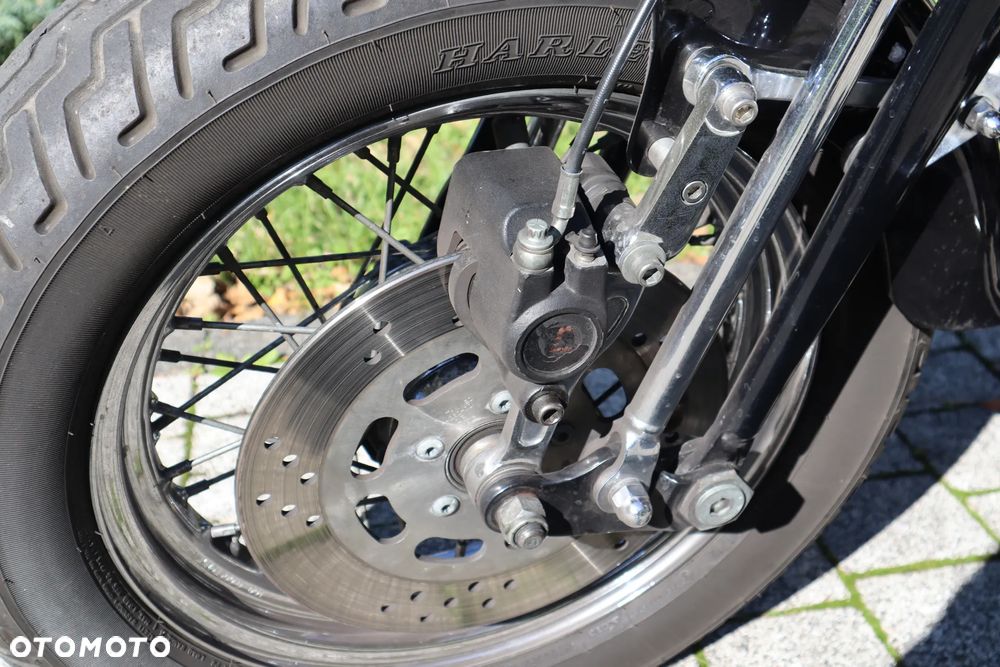 Harley-Davidson Dyna - 27