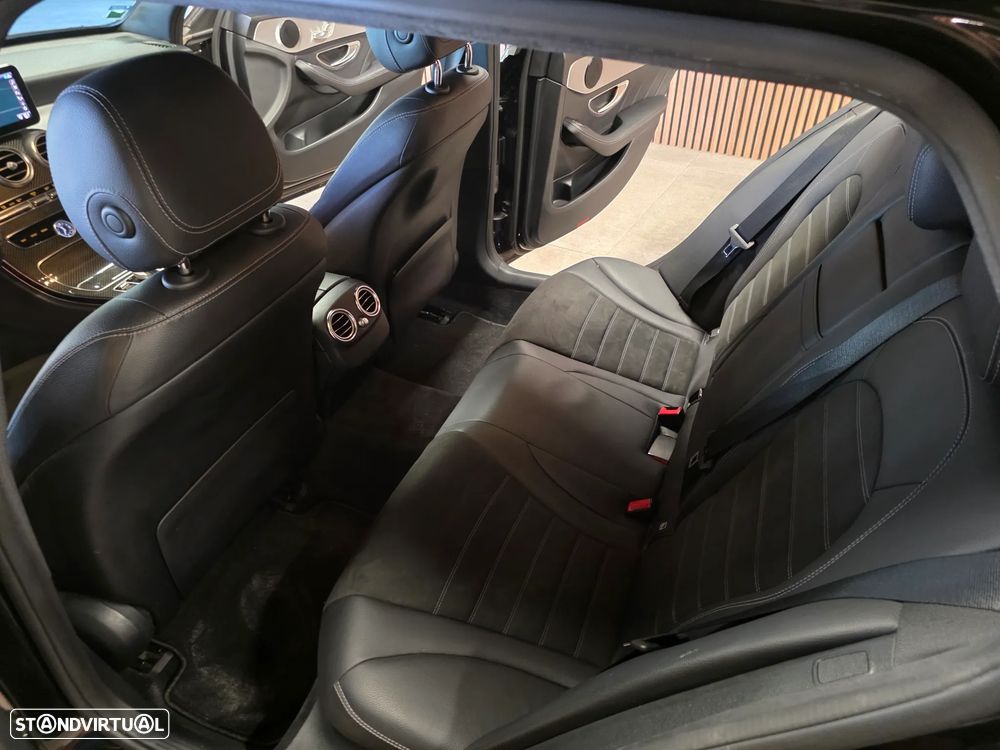 Mercedes-Benz C 300 de AMG Line - 13