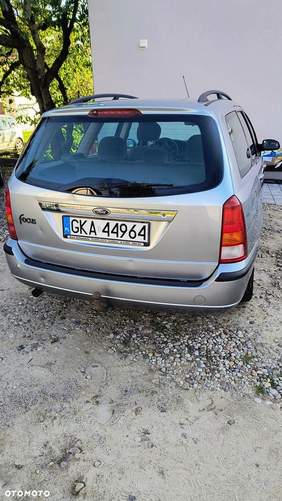 Ford Focus - 32