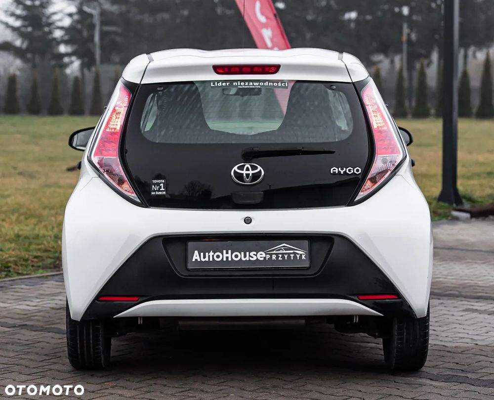 Toyota Aygo x-play Eco - 6