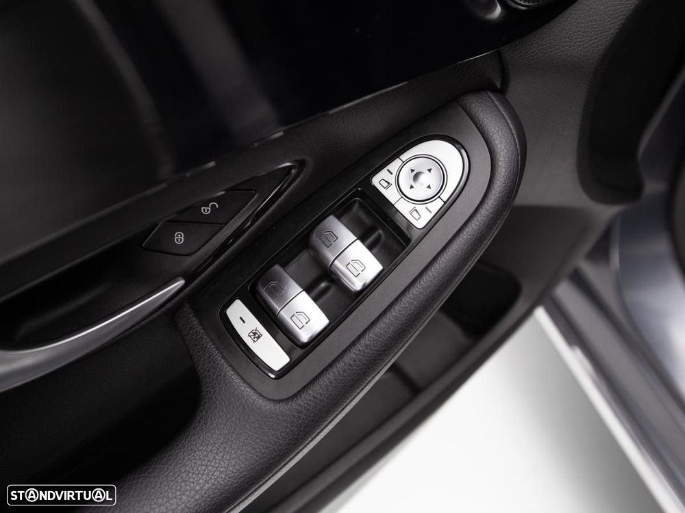 Mercedes-Benz C 180 - 13