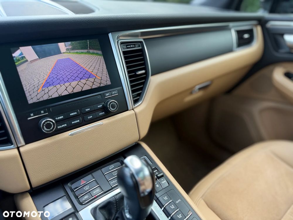 Porsche Macan - 13