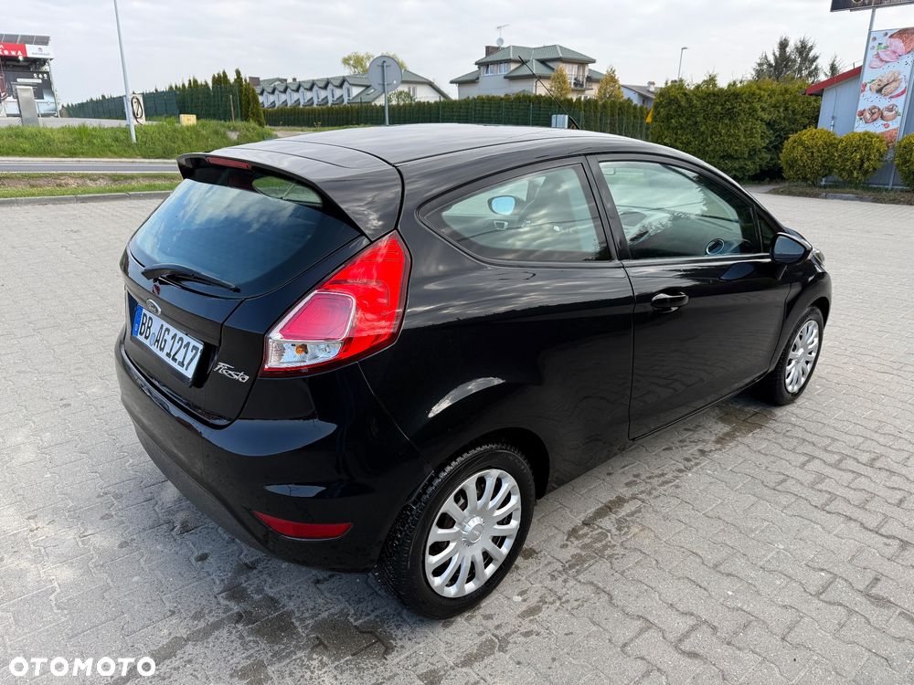 Ford Fiesta 1.0 Champions Edition - 8