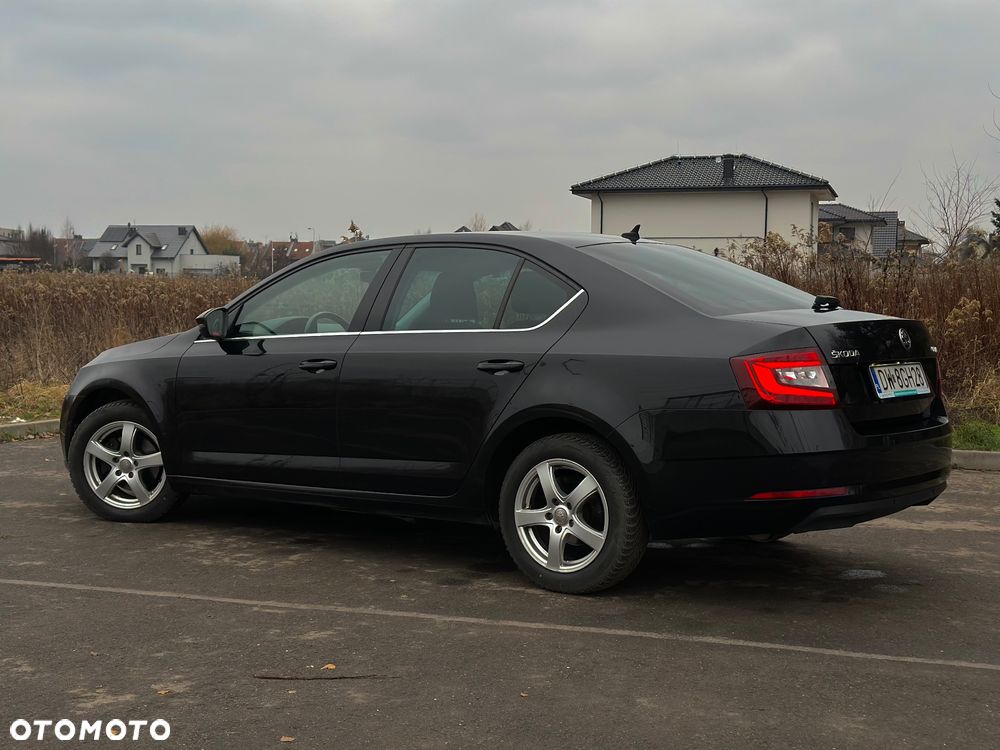 Skoda Octavia 2.0 TDI Style DSG - 7