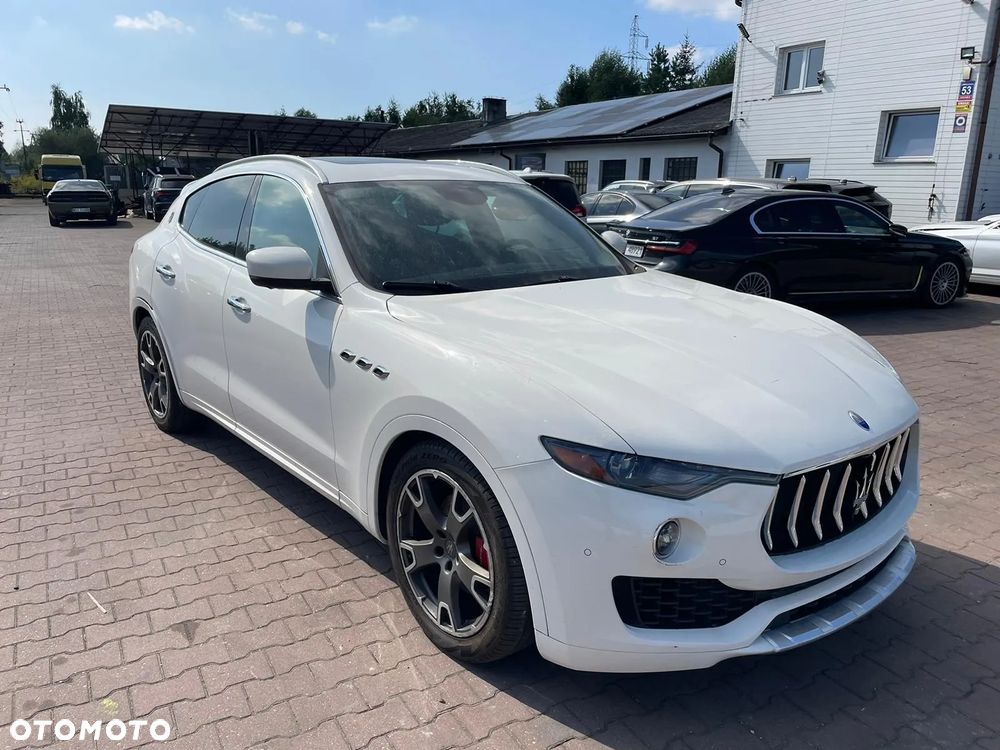 Maserati Levante Q4 - 5