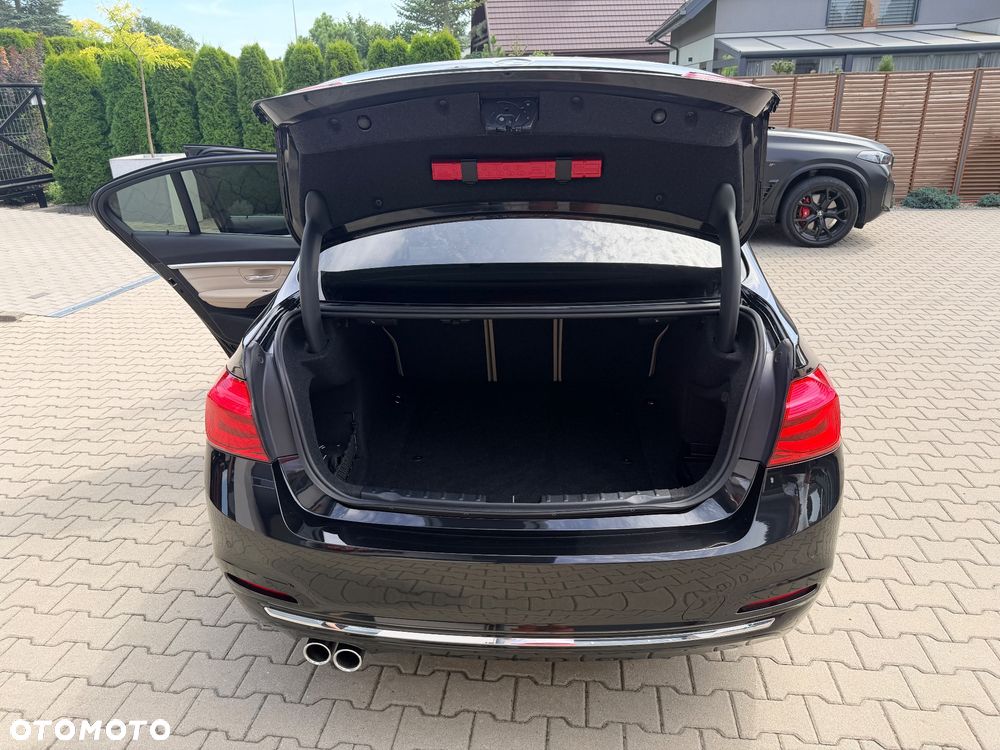 BMW Seria 3 320i GPF Luxury Line Purity sport - 9