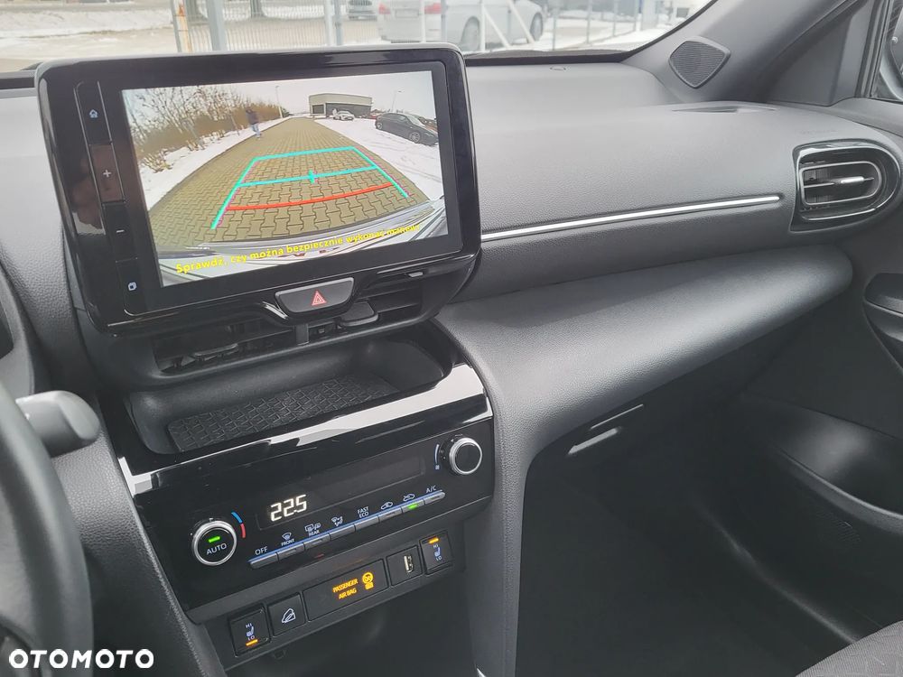 Toyota Yaris Cross Hybrid 1.5 Style AWD - 18