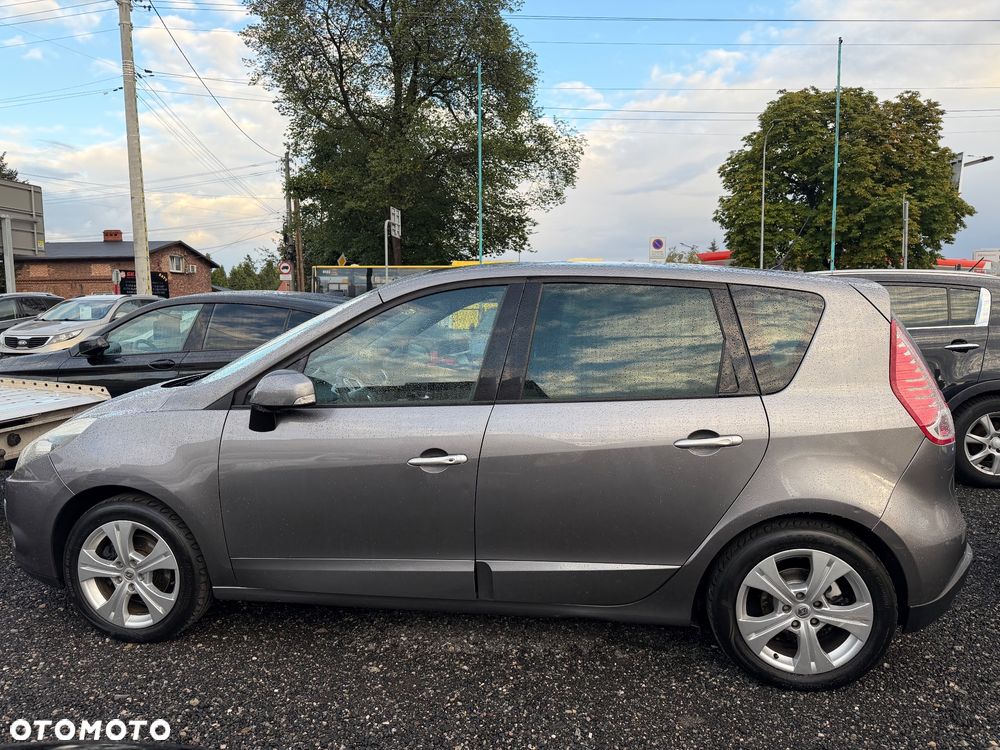 Renault Scenic 2.0 16V Privilege CVT - 3
