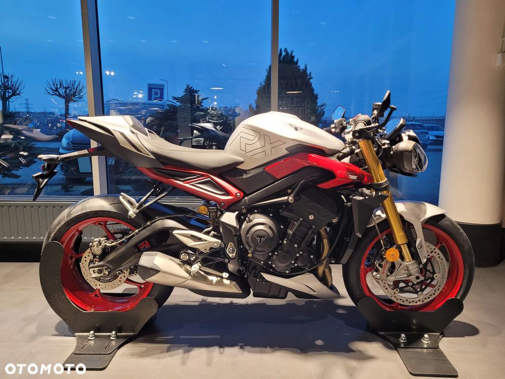 Triumph Street Triple - 2