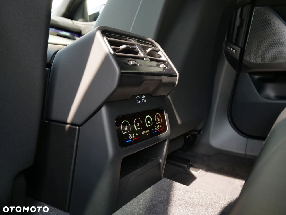 BMW Seria 5 520d xDrive - 31