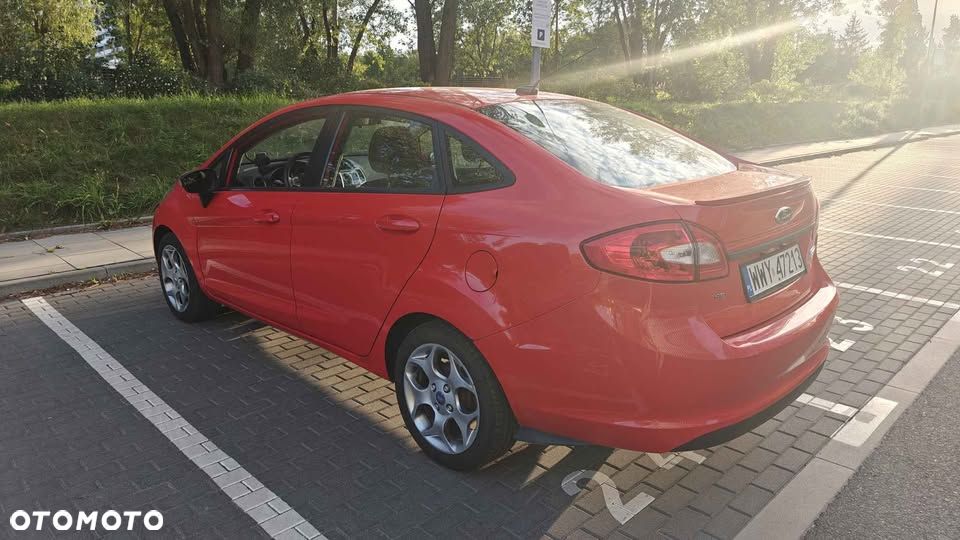 Ford Fiesta 2013 photo 5