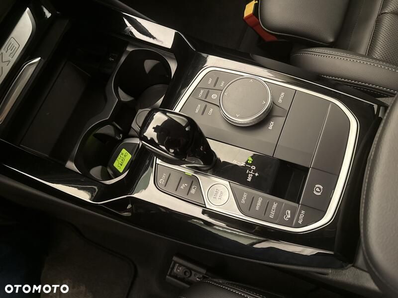 BMW X3 xDrive30e - 18