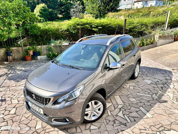 Peugeot 2008 1.2 PureTech Signature