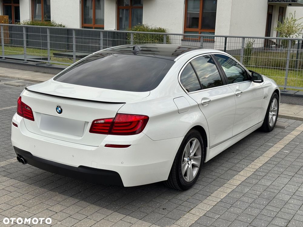 BMW Seria 5 528i - 8