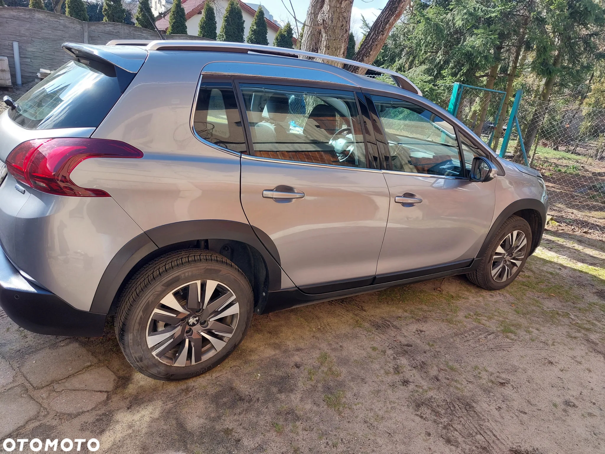 Peugeot 2008 - 5