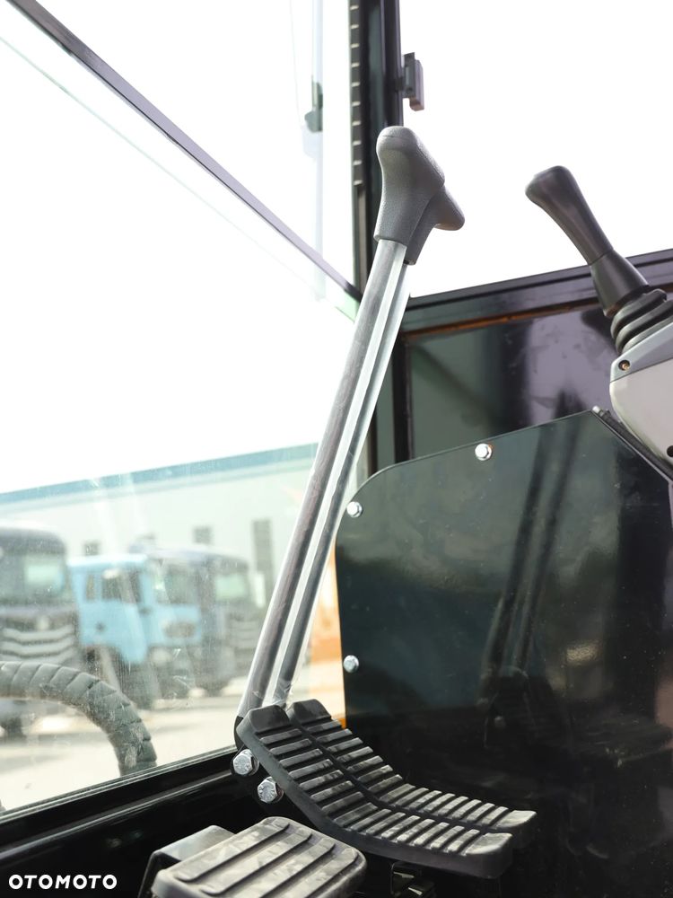 Inny Minikoparka Sylcar 25 - 13