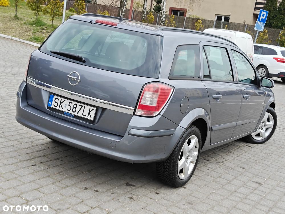 Opel Astra 1.6 Innovation - 1