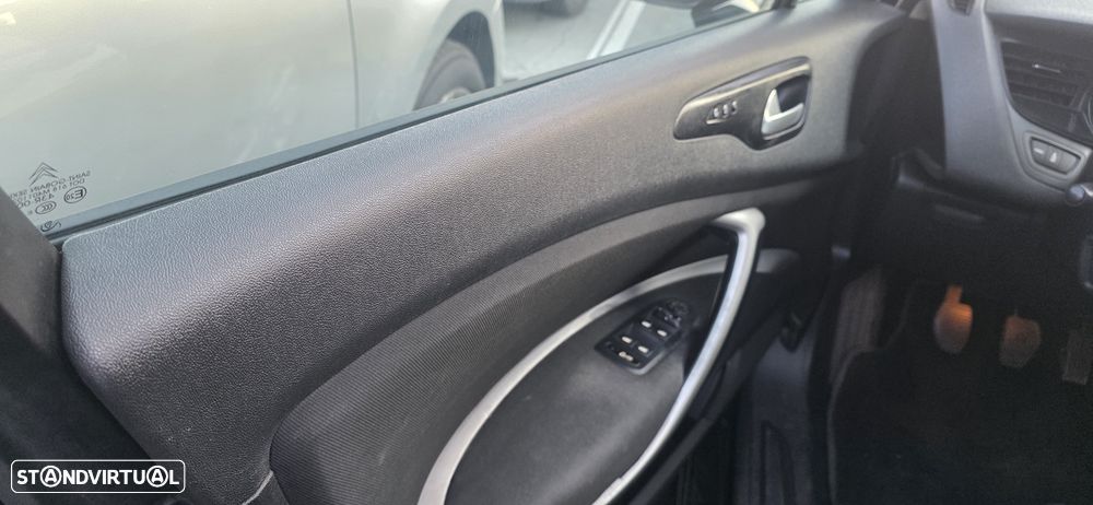 Citroën C5 Tourer 1.6 HDi VTR+ Airdream - 22