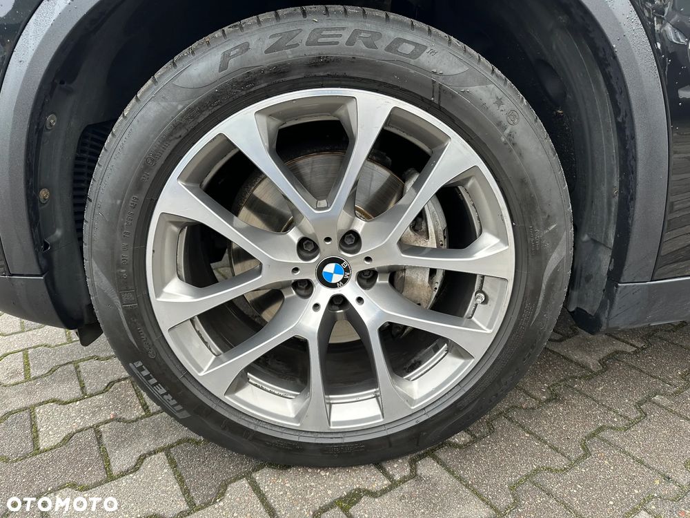 BMW X5 xDrive40i - 23