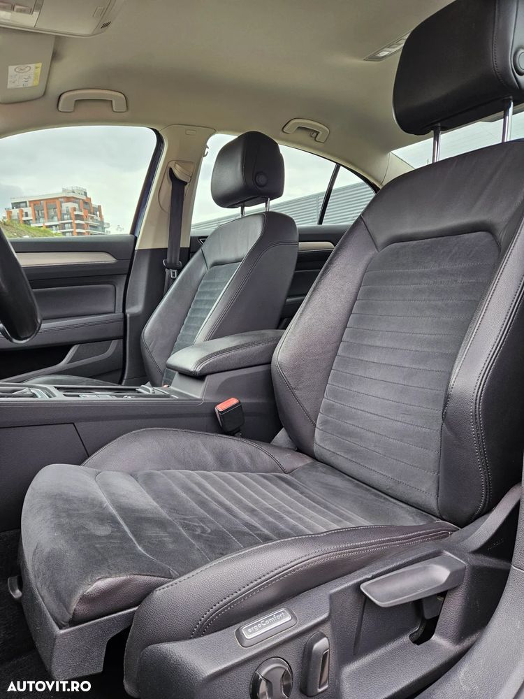 Volkswagen Passat Variant 2.0 TDI DSG R Executive - 13