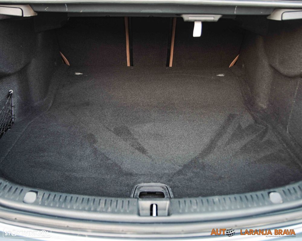Mercedes-Benz E 220 d Exclusive - 43