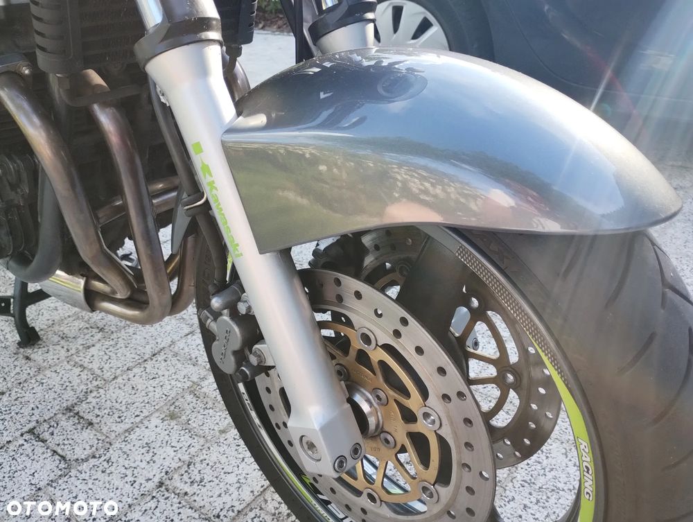 Kawasaki ZR - 9