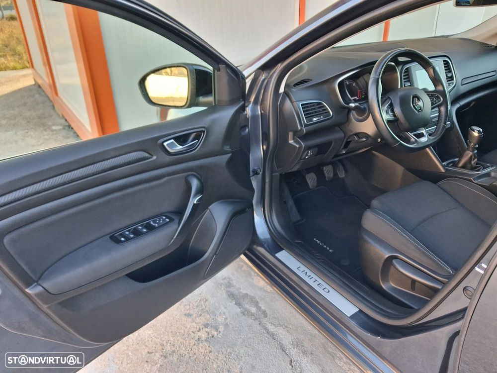 Renault Mégane Sport Tourer 1.5 Blue dCi Limited - 11