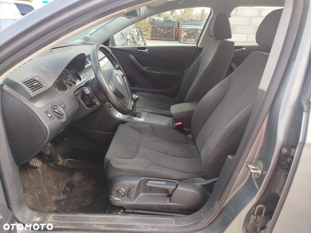 Volkswagen Passat - 10