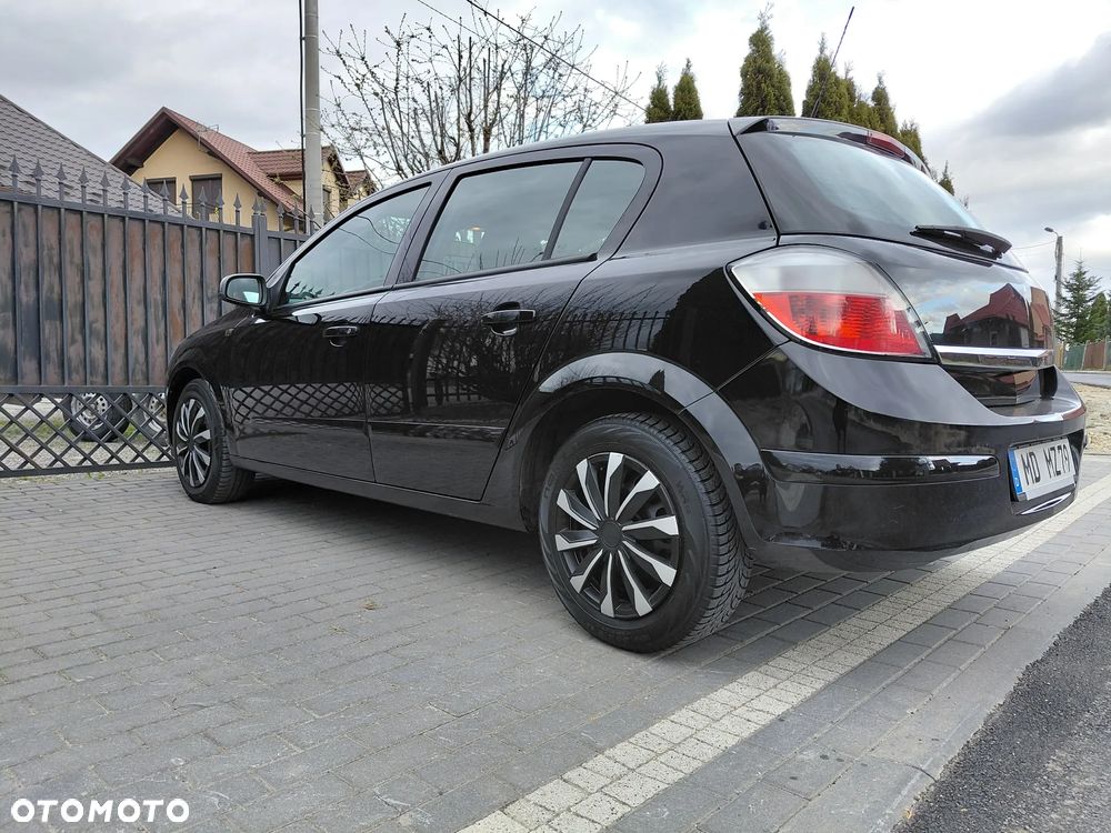 Opel Astra 1.6 Catch me - 18