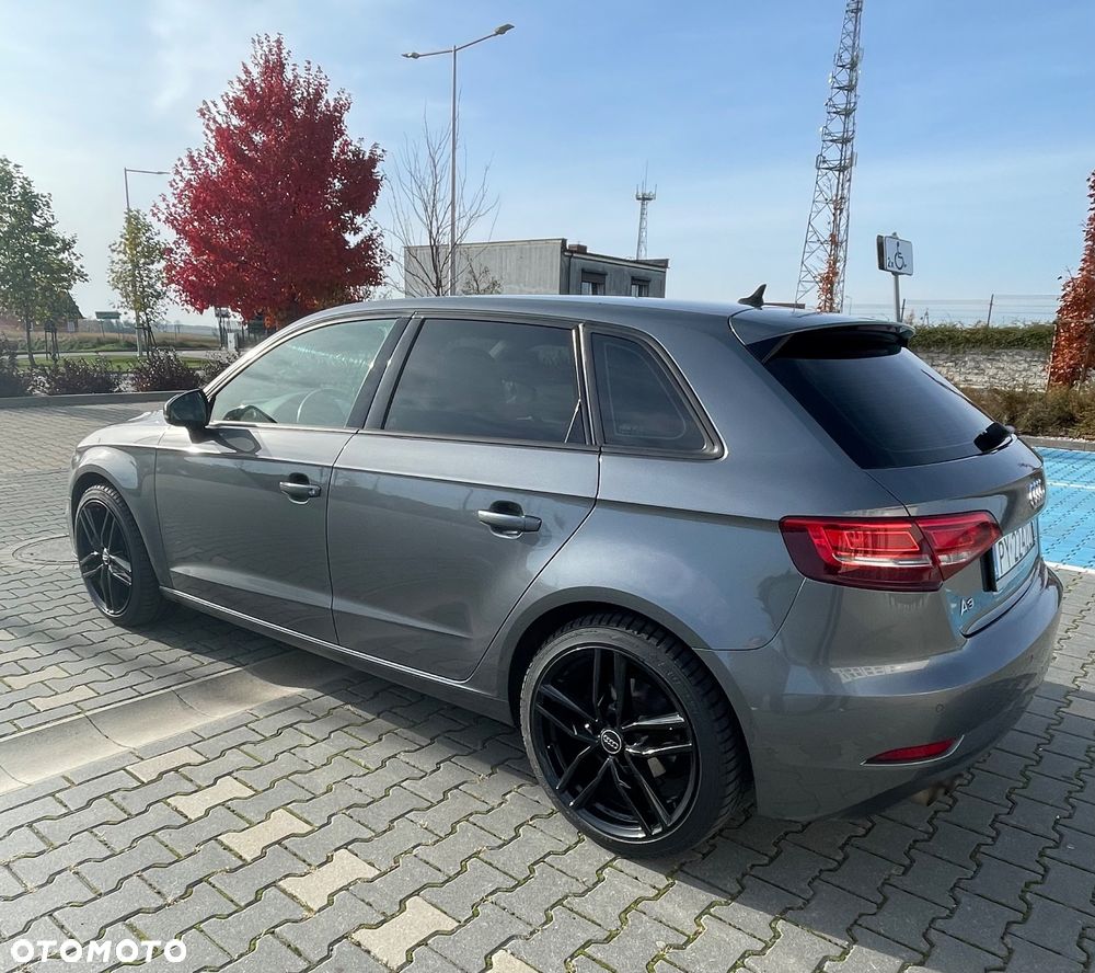 Audi A3 Sportback - 3