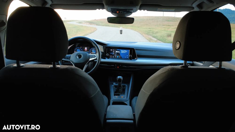 Volkswagen Golf - 10