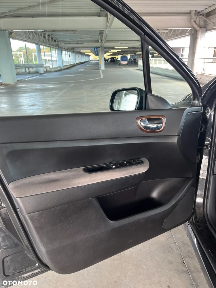 Peugeot 307 2.0 HDi Premium - 22