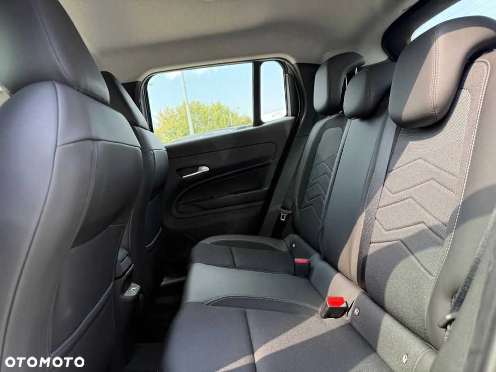 Jeep Avenger 1.2 T3 mHEV Altitude FWD eDCT6 - 9