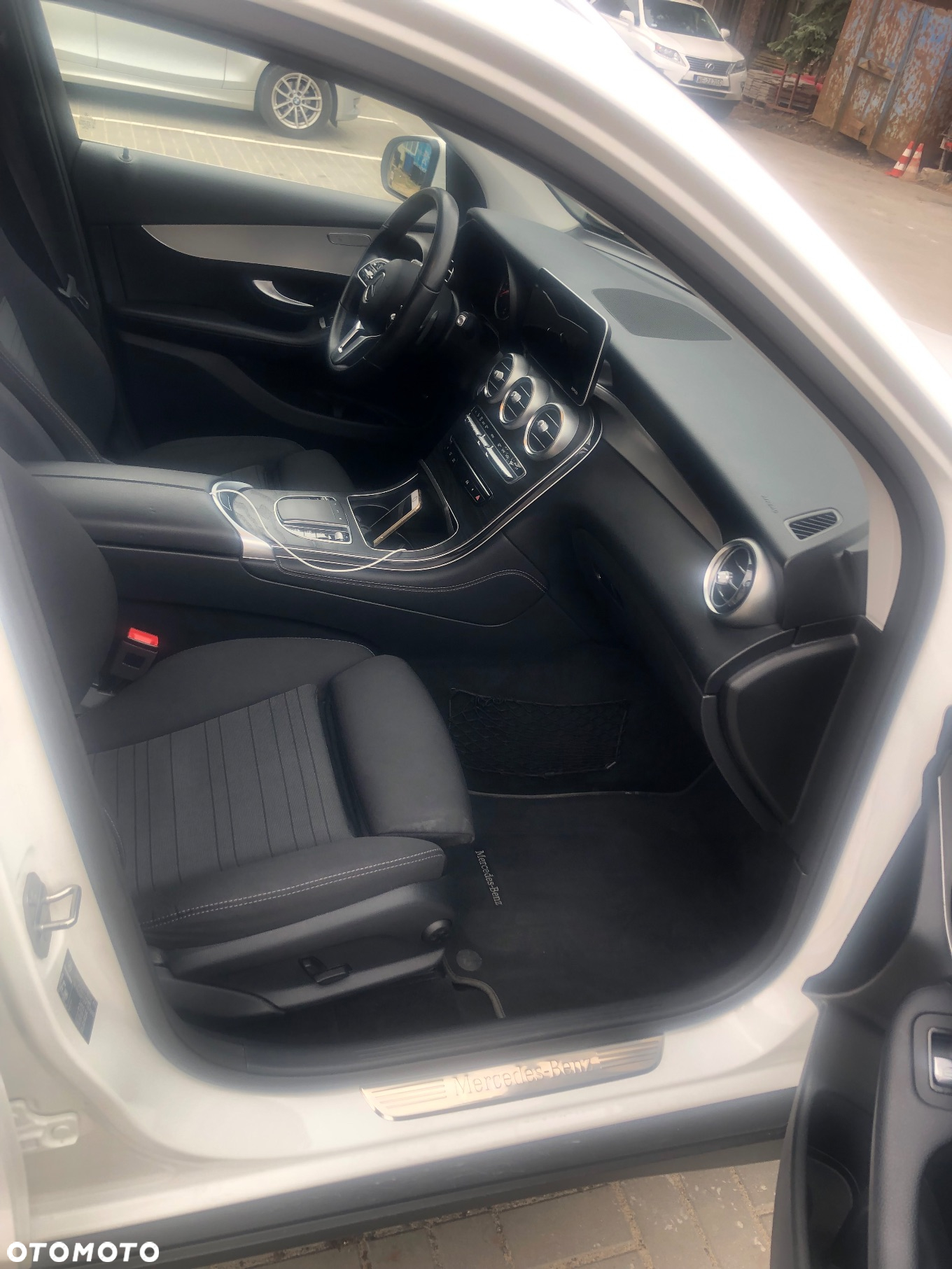 Mercedes-Benz GLC 200 d Business Edition - 3
