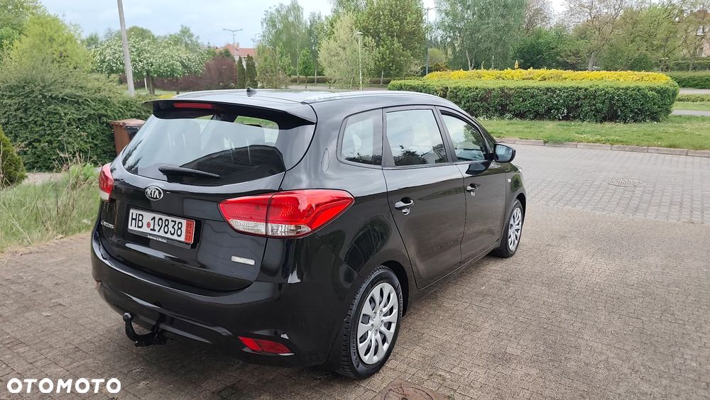 Kia Carens 1.6 GDI Fifa World Cup Edition - 21