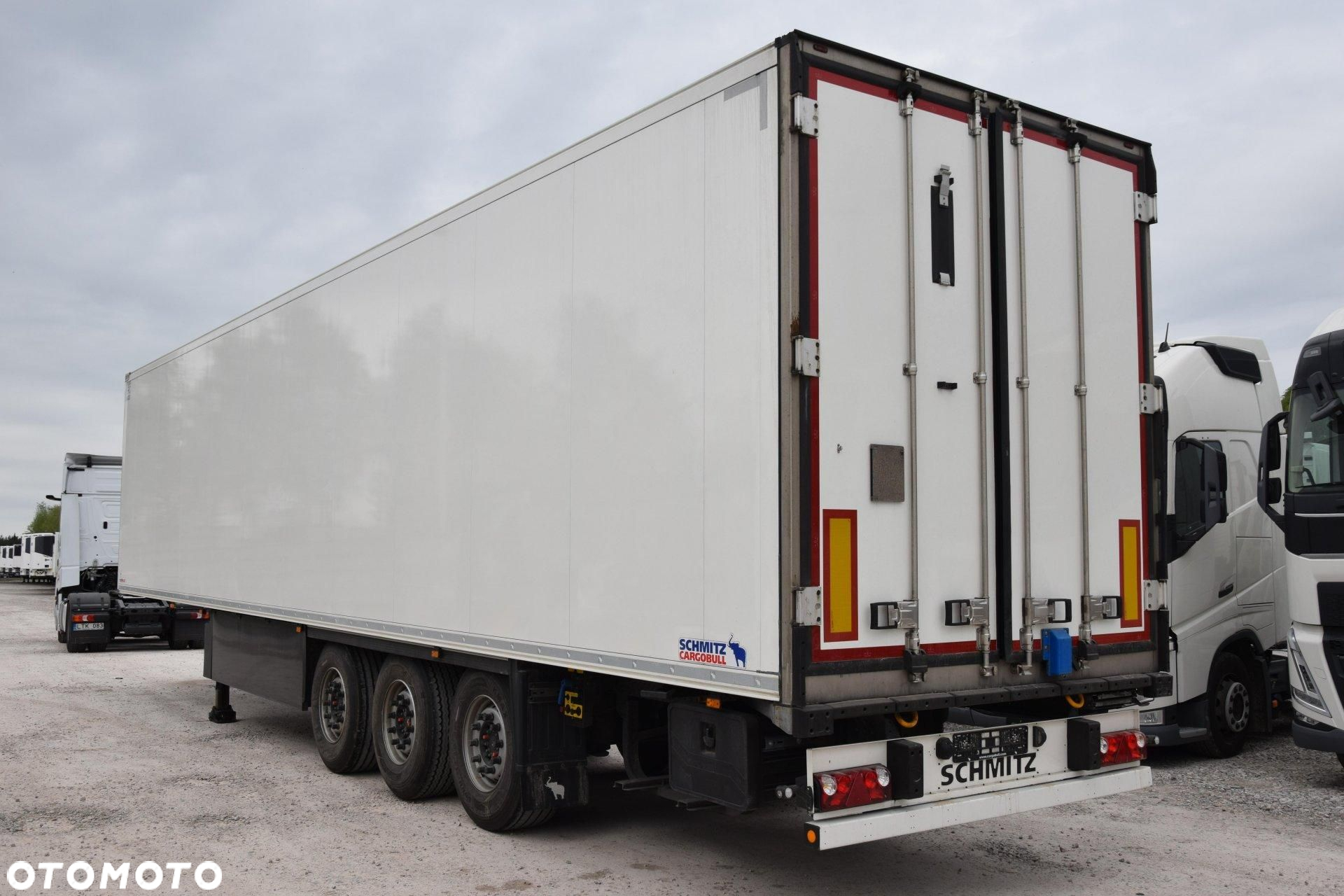 Schmitz Cargobull SKO FP 60 ThermoKing SLXi 300 - 7