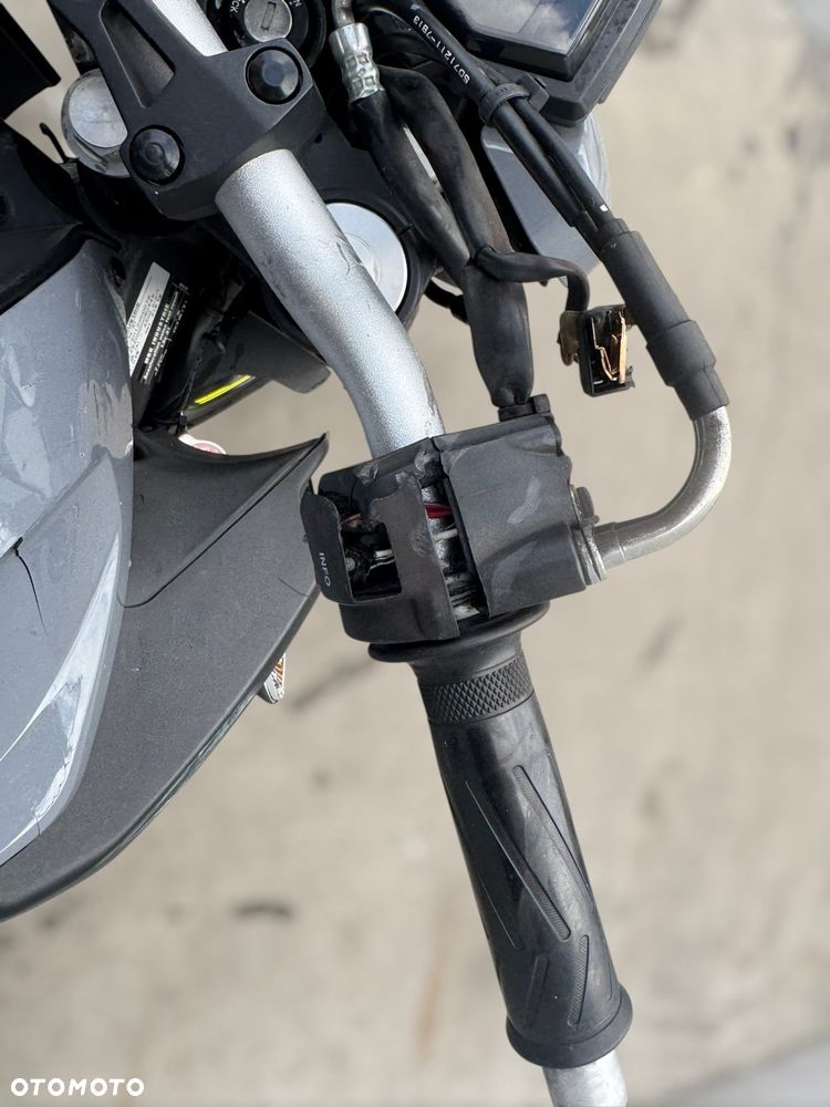 Yamaha MT - 8