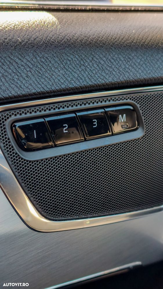 Volvo XC 90 D5 AWD Geartronic Momentum - 6