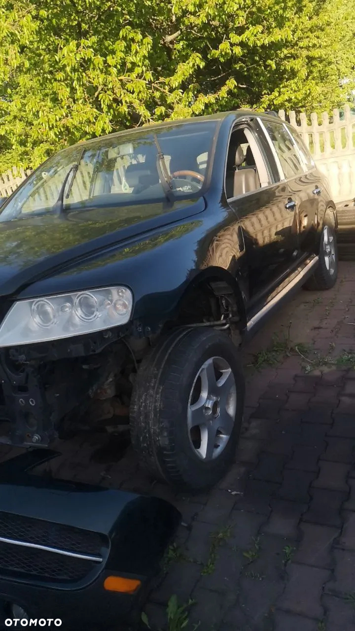 VW TOUAREG I KAROSERIA DRZWI BŁOTNIK REFLEKTOR ZDERZAK CIEMNO ZIELONY - 2