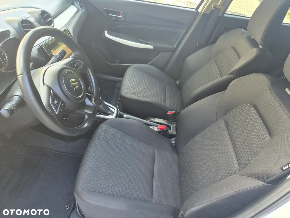 Suzuki Swift 1.2 Dualjet Hybrid CVT Comfort - 13