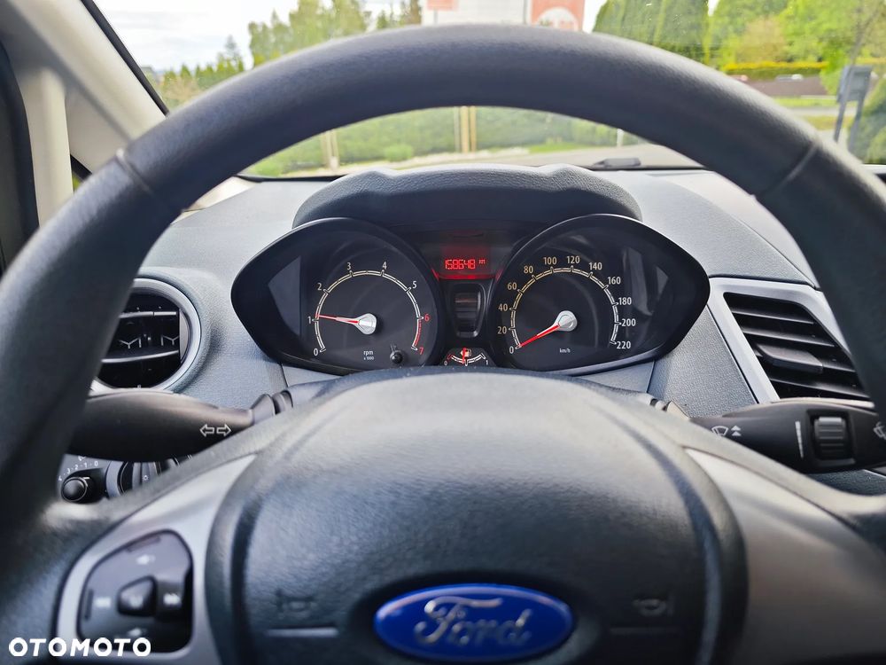 Ford Fiesta 1.25 SYNC Edition - 13
