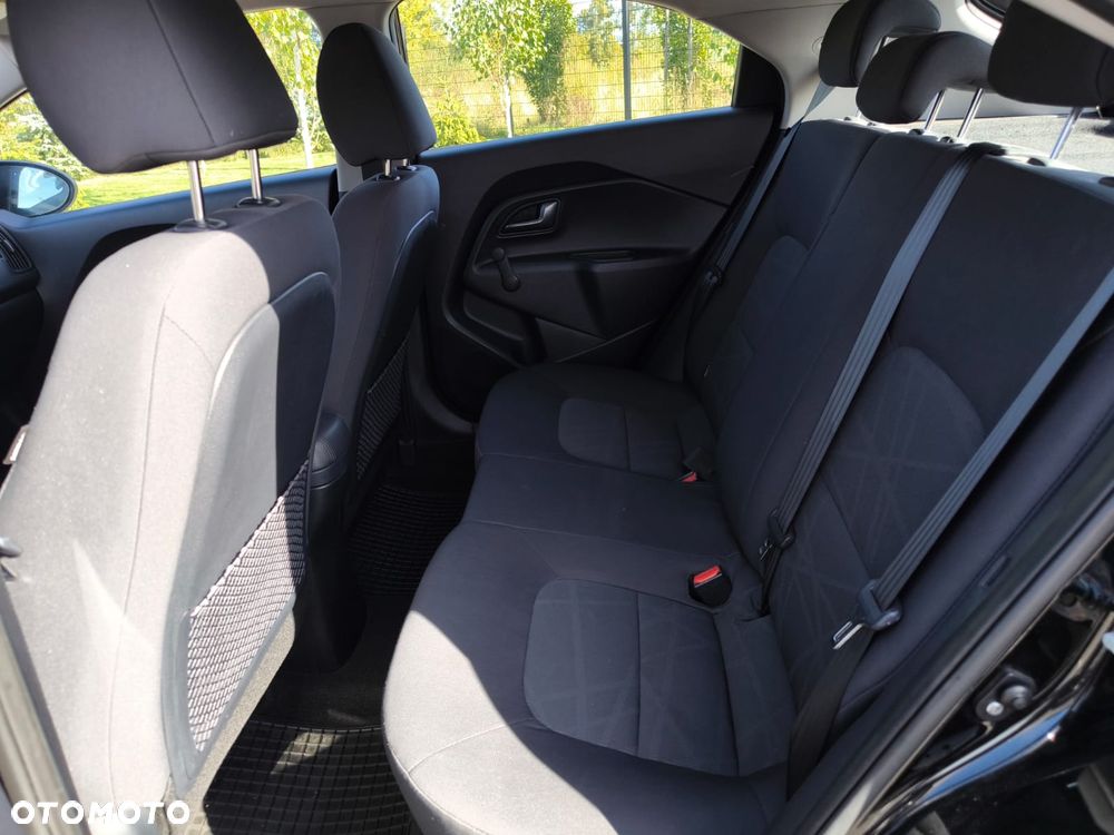 Kia Rio 1.2 M - 12
