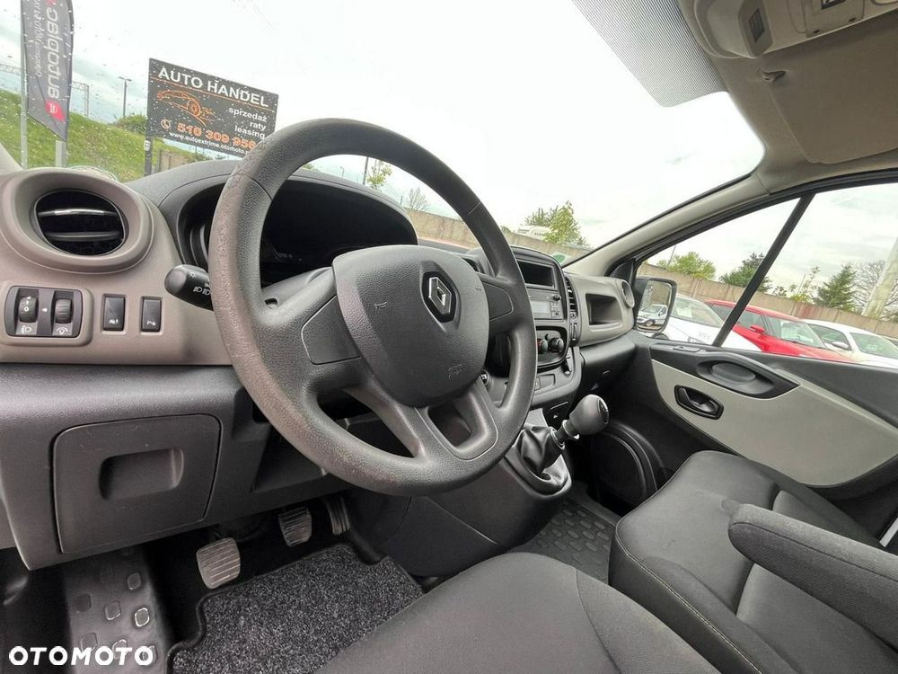 Renault Trafic - 22