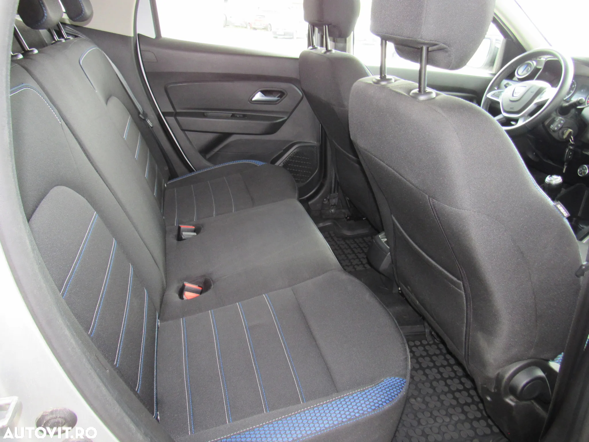 Dacia Duster 1.5 Blue dCi 4WD SL BlueLine - 12