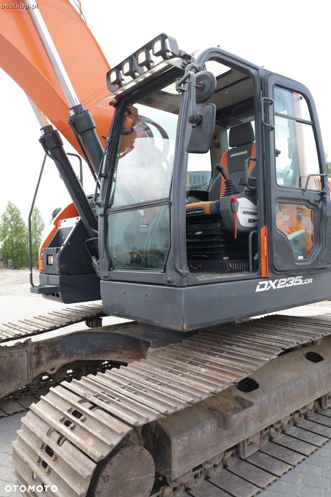 Doosan DX235LCR - 17