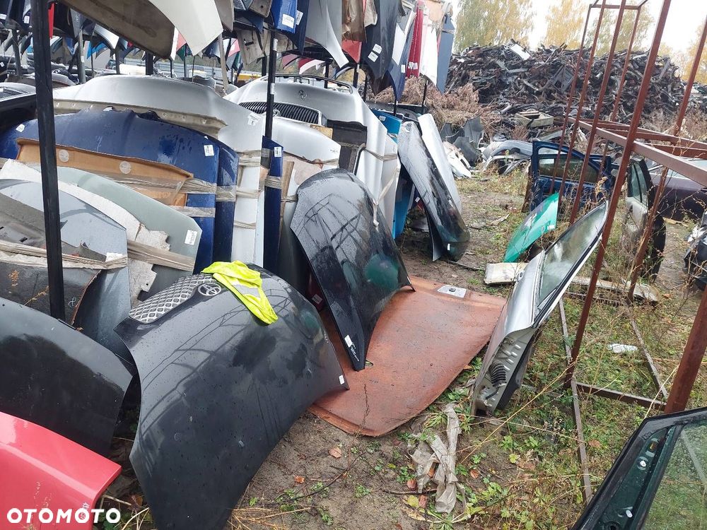 MASKA POKRYWA SILNIKA TOYOTA YARIS I 209 - 7