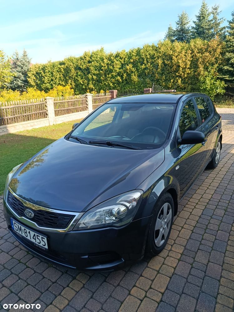 Kia Ceed - 7